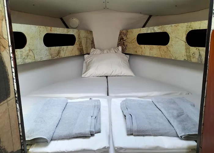 Canarian Pirat Πλωτό κατάλυμα